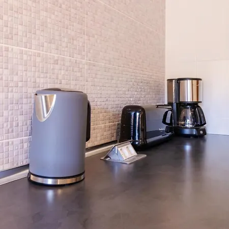Appartamento George's Quinta Palmeiras, A 2 Bedroom In Luxury Complex, Walking Distance To Town *