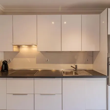 George's Quinta Palmeiras, A 2 Bedroom In Luxury Complex, Walking Distance To Town Lagos