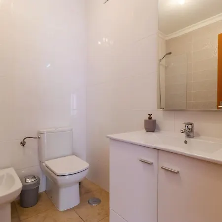 George's Quinta Palmeiras, A 2 Bedroom In Luxury Complex, Walking Distance To Town * Lagos