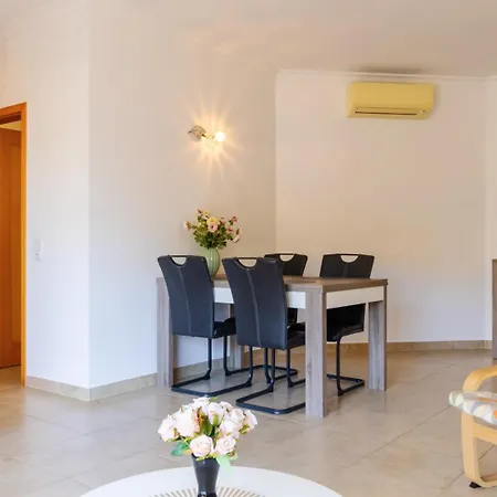 George's Quinta Palmeiras, A 2 Bedroom In Luxury Complex, Walking Distance To Town