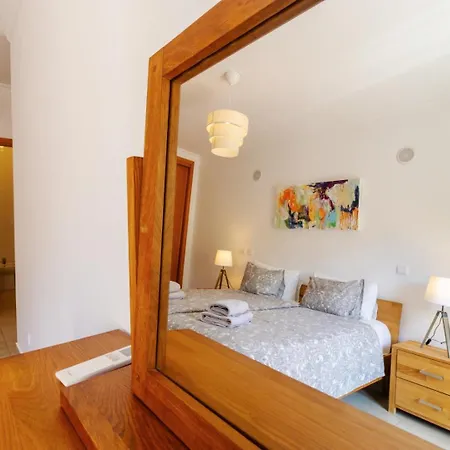 Διαμέρισμα George's Quinta Palmeiras, A 2 Bedroom In Luxury Complex, Walking Distance To Town