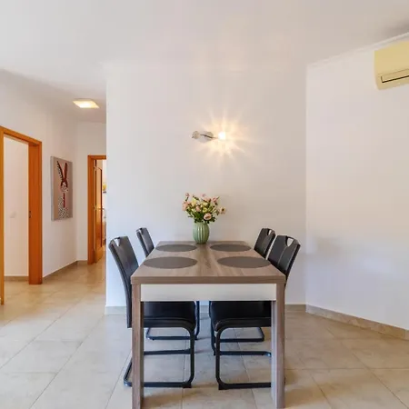 George's Quinta Palmeiras, A 2 Bedroom In Luxury Complex, Walking Distance To Town Διαμέρισμα Λάγος